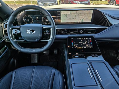 New 2026 INFINITI QX80 4WD w/ Sport Exterior Package image 31