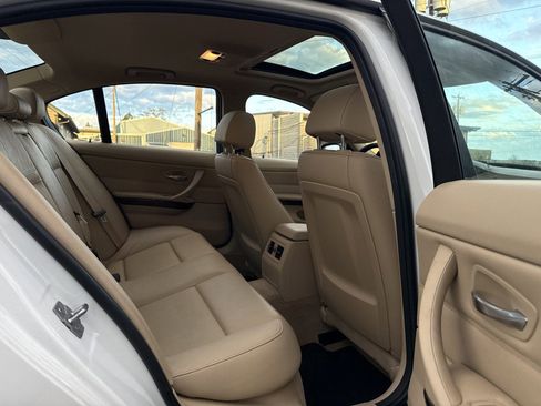 Used 2011 BMW 328i xDrive Sedan image 19