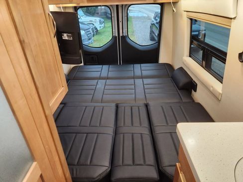 Used 2021 Mercedes-Benz Sprinter 3500 image 27