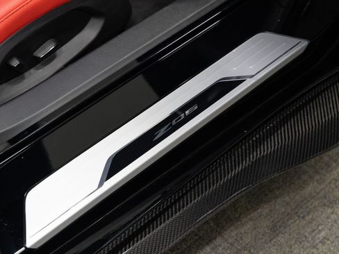 Used 2025 Chevrolet Corvette Z06 RWD image 18