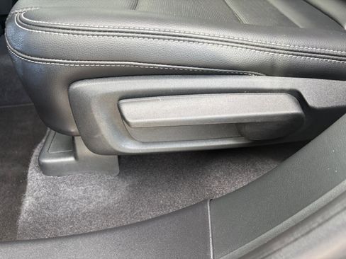 Used 2020 Ford Escape SEL FWD image 21