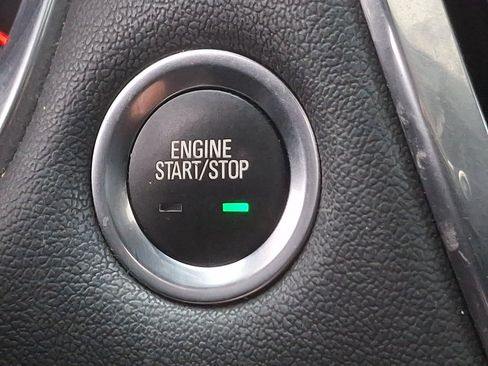 Used 2023 Chevrolet Traverse Premier AWD/4WD image 27