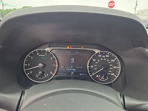 Used 2023 Nissan Altima 2.5 SV AWD/4WD image 7