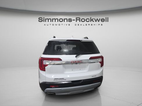Used 2023 GMC Acadia SLE w/ Driver Convenience Package image 5