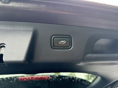 Used 2023 Hyundai Palisade Limited image 19