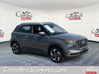 Used 2025 Hyundai Venue SEL FWD video 1