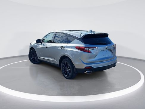 New 2026 Acura RDX SH-AWD image 5