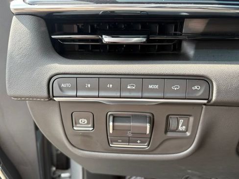 Used 2024 Cadillac Escalade Sport w/ LPO, ONYX Package AWD/4WD image 32