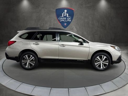 Used 2018 Subaru Outback 2.5i Limited image 6