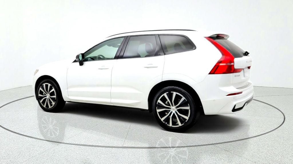 Used 2024 Volvo XC60 B5 Plus w/ Climate Package AWD/4WD image 7