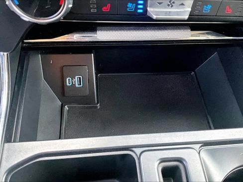 Used 2022 Ford F150 Lariat AWD/4WD image 32