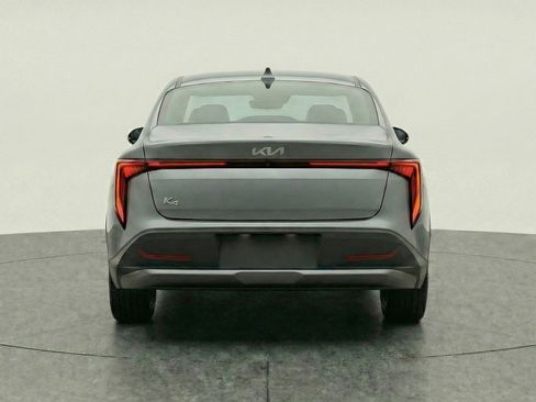 Used 2025 Kia K4 LXS image 7