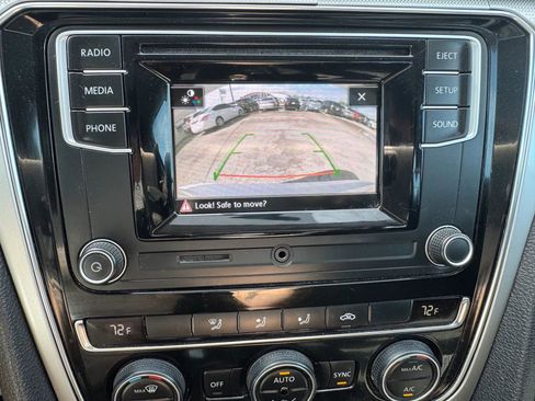 Used 2017 Volkswagen Passat 1.8T S image 22