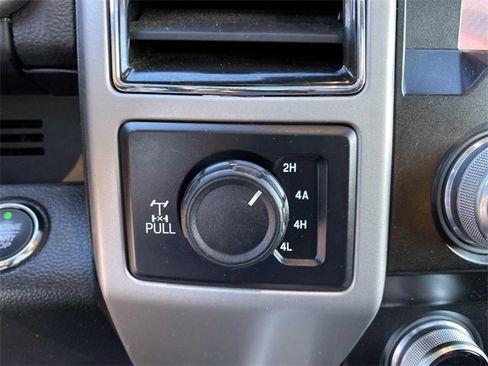 Used 2019 Ford F150 Lariat w/ Equipment Group 502A Luxury image 17