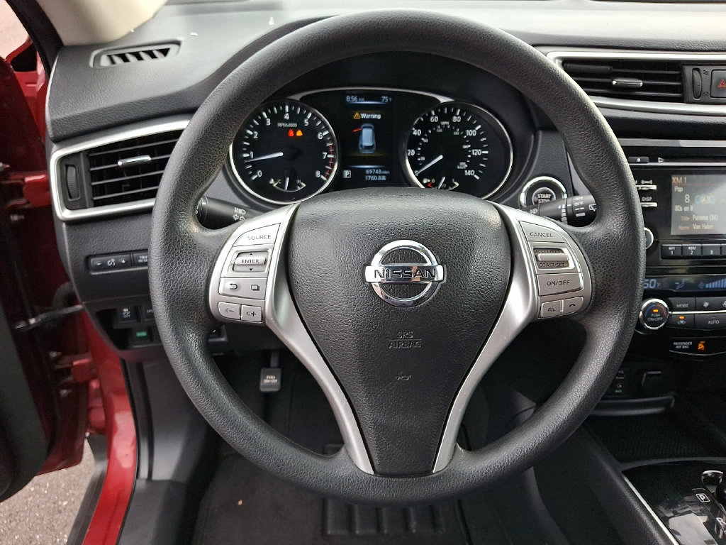 Used 2016 Nissan Rogue SV AWD/4WD image 19