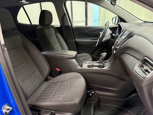 Certified 2024 Chevrolet Equinox LT w/ LPO, Floor Liner Package image 22