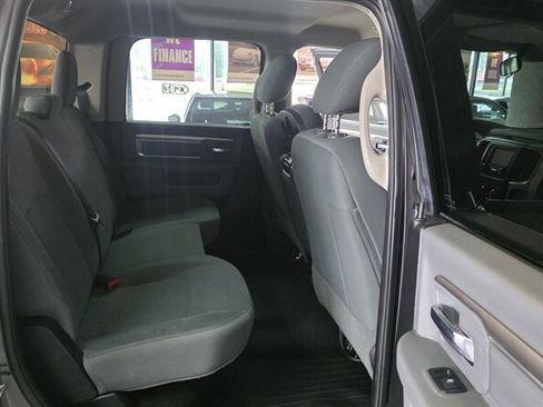 Used 2017 RAM 1500 Classic SLT AWD/4WD image 20