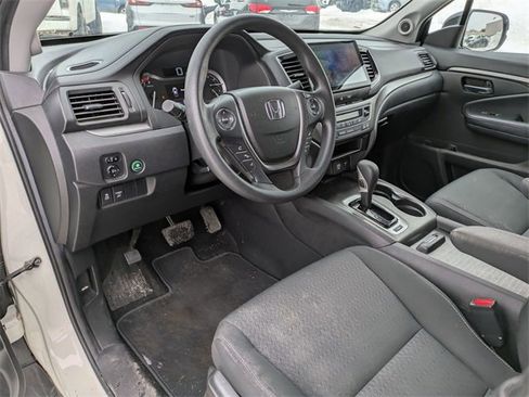 Used 2019 Honda Ridgeline Sport image 8