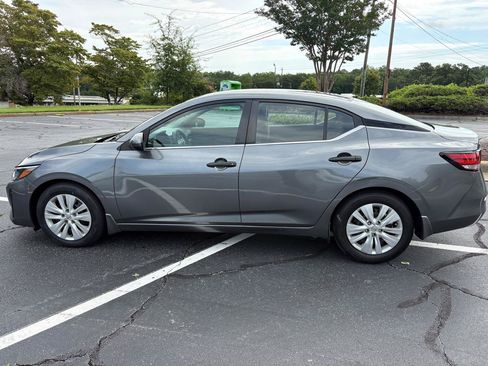 Used 2024 Nissan Sentra S FWD image 8