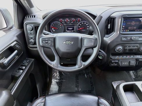 Used 2024 Chevrolet Silverado 1500 Custom Trail Boss w/ LPO, Dark Essentials Package AWD/4WD image 17