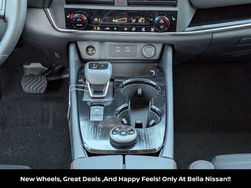 New 2026 Nissan Rogue SV AWD/4WD image 18
