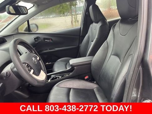 Used 2017 Toyota Prius Prime Advanced FWD image 8