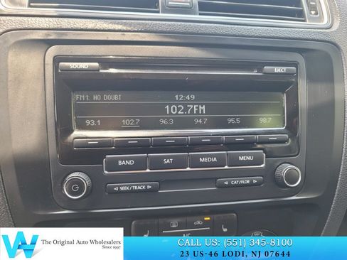 Used 2015 Volkswagen Jetta SE FWD image 18