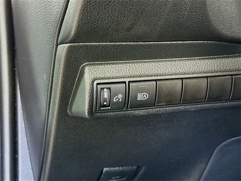 Used 2023 Toyota Corolla LE image 10