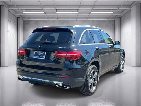 Used 2019 Mercedes-Benz GLC 350e 4MATIC image 3