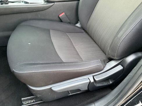 Certified 2024 Nissan Sentra SV image 32