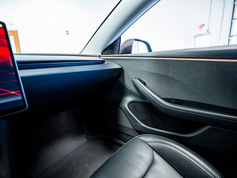 Used 2024 Tesla Model 3 Long Range image 43