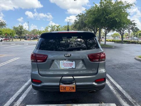 Used 2020 Kia Sorento LX FWD image 7