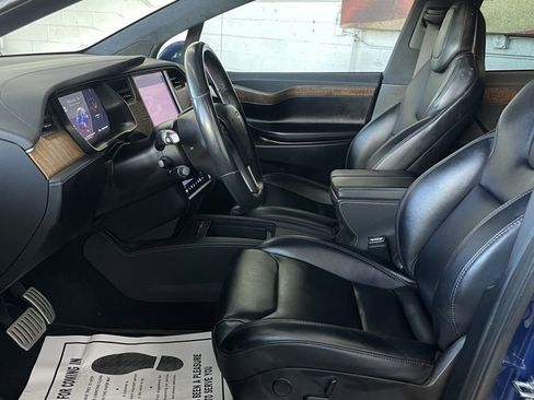 Used 2019 Tesla Model X Performance image 11