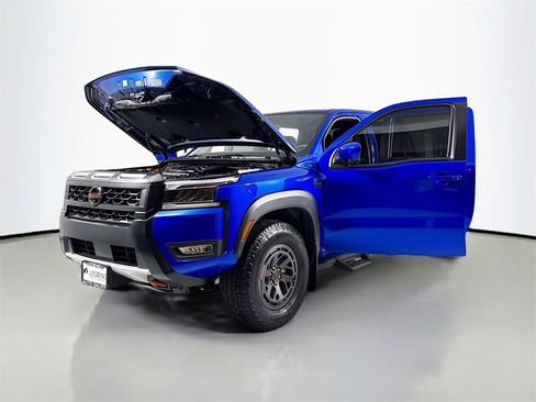 Used 2025 Nissan Frontier PRO-4X w/ Pro Convenience Package image 20