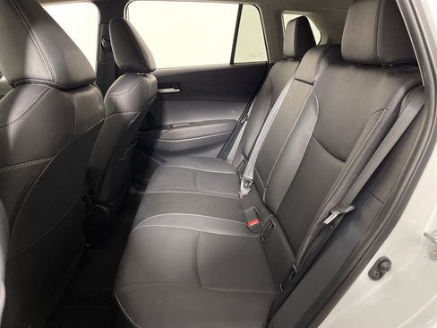 Used 2024 Toyota Corolla Cross XLE w/ Convenience Package image 13