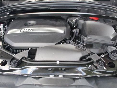 Used 2025 BMW X2 xDrive28i w/ Premium Package image 3