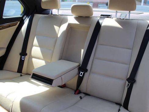 Used 2008 Mercedes-Benz C 350 Sport image 24