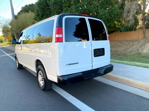 Used 2017 Chevrolet Express 2500 LS image 42