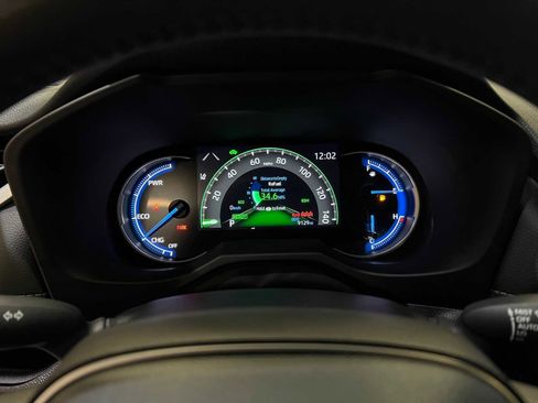 Certified 2024 Toyota RAV4 XLE Premium image 19