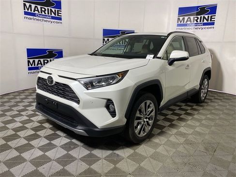 Used 2021 Toyota RAV4 Limited image 14