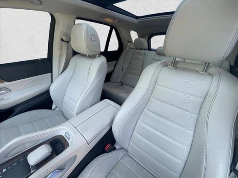 Used 2021 Mercedes-Benz GLE 450 4MATIC image 10