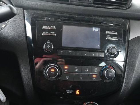 Used 2017 Nissan Rogue Sport S w/ S Appearance Package image 15