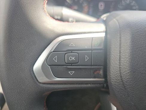 Used 2025 Jeep Compass Trailhawk AWD/4WD image 30