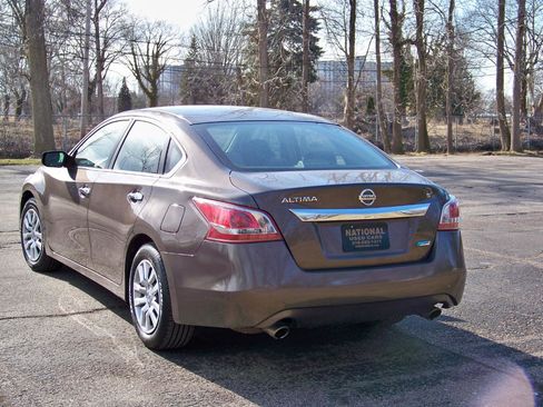 Used 2013 Nissan Altima 2.5 S image 32