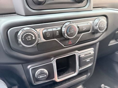 Used 2020 Jeep Wrangler Unlimited Sport image 20