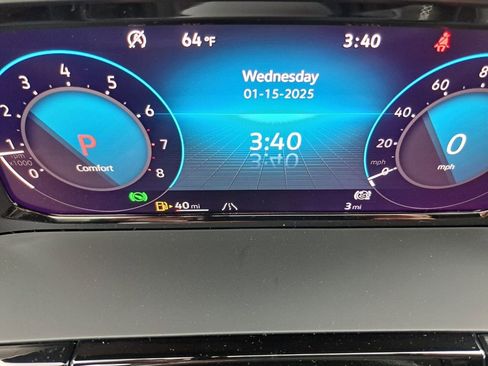 Used 2025 Volkswagen Atlas SE image 11