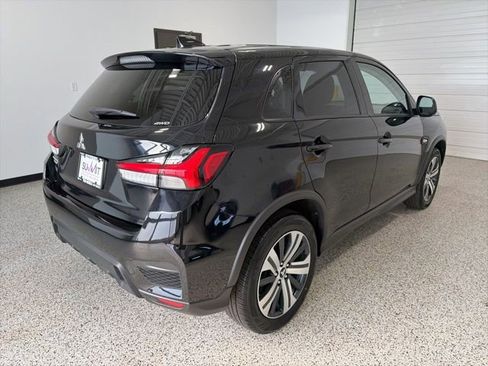 Used 2024 Mitsubishi Outlander Sport AWD image 3