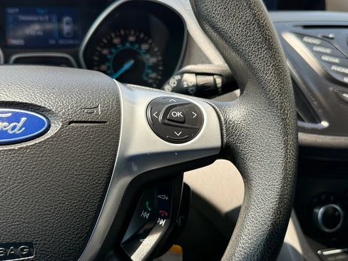Used 2014 Ford Escape SE FWD image 29