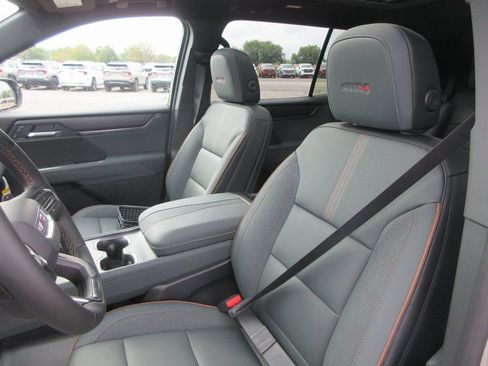 New 2026 GMC Acadia AT4 w/ Super Cruise Package image 13