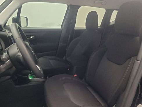 Used 2020 Jeep Renegade Sport FWD image 17